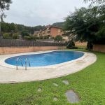 Piso en venta en la zona residencial del Bosc de la Torroja de 76 m2 útiles con zona comunitaria con piscina en Pallejà.